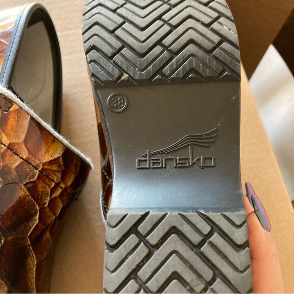Dansko CLOGS 🐍 PRINT - Picture 11 of 12